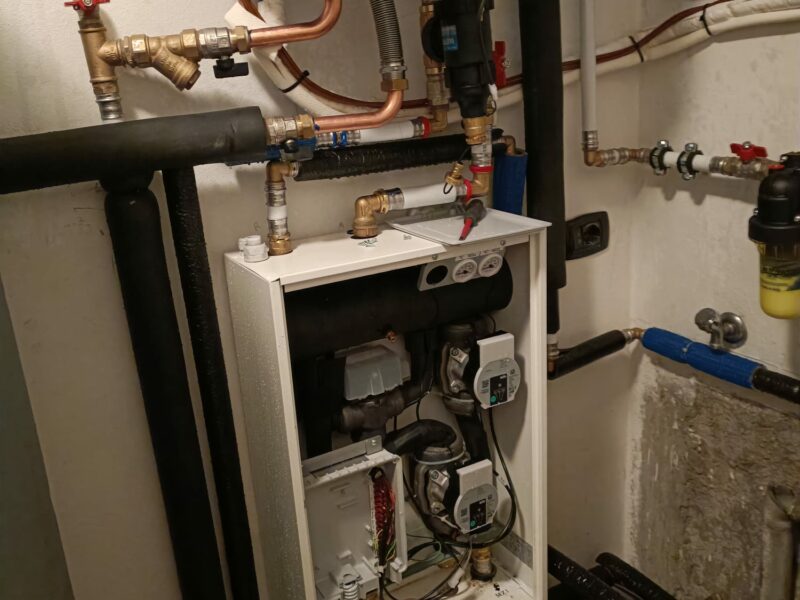 Calor Assistenza di Bitri Erald | Ristrutturazione interne | Idraulico Magenta | Installazione di impianti idraulici e manutenzione.
