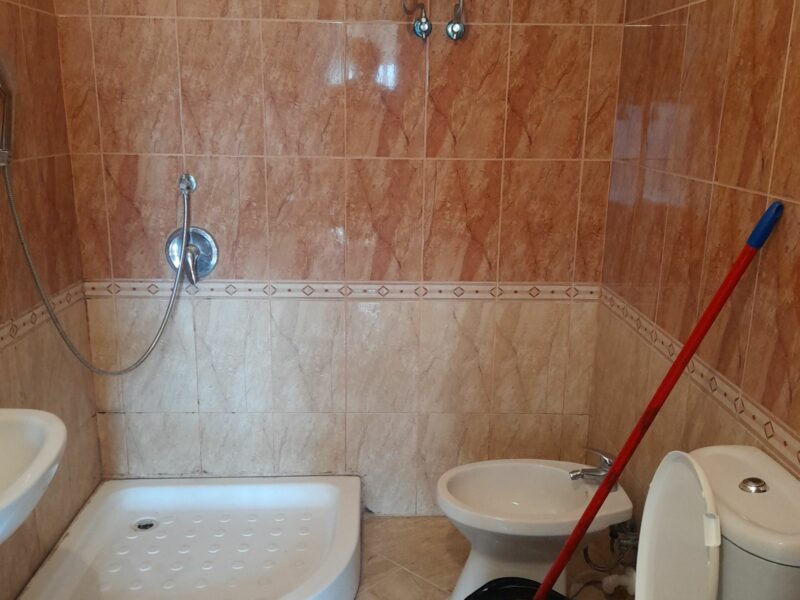 Affittasi Bilocale a Durazzo, Presso Sotir Noka Plazh 300 euro al mese!