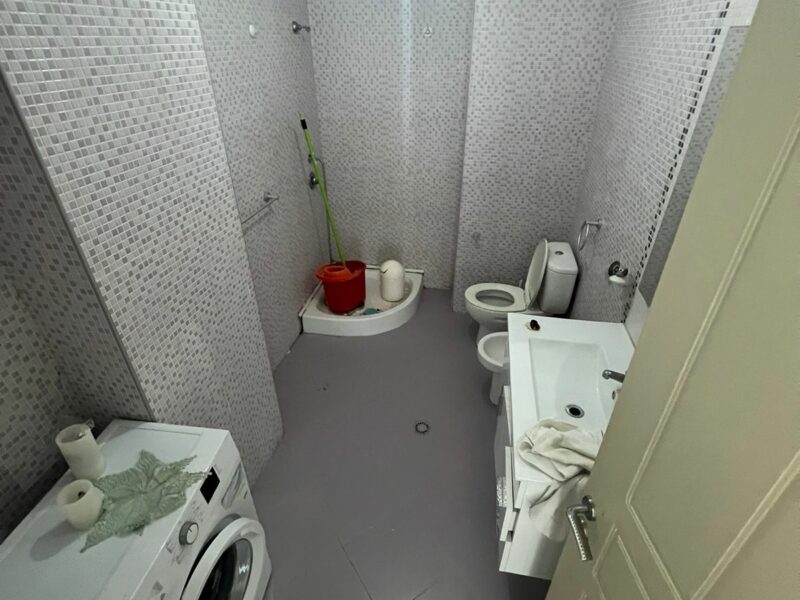 Affittasi Bilocale di 95 m² a Durazzo, Presso la Posta di Plazh a 350 € al mese
