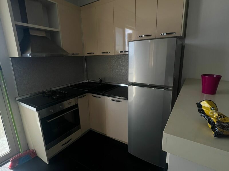 Affittasi Bilocale di 95 m² a Durazzo, Presso la Posta di Plazh a 350 € al mese
