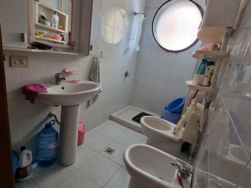 Affittasi Monolocale di 70 m² a Durazzo, Zona Iliria Plazh 250 euro al mese