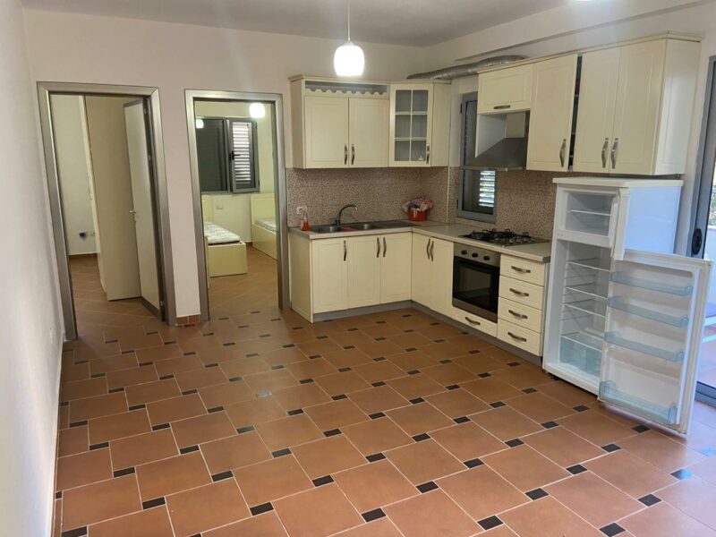 Vendesi 2 Appartamenti a Durazzo - Zona Rrota e Kuqe Plazh 150000 €