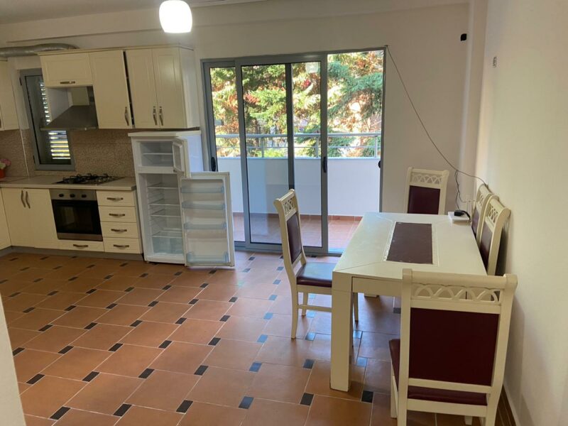 Vendesi 2 Appartamenti a Durazzo - Zona Rrota e Kuqe Plazh 150000 €