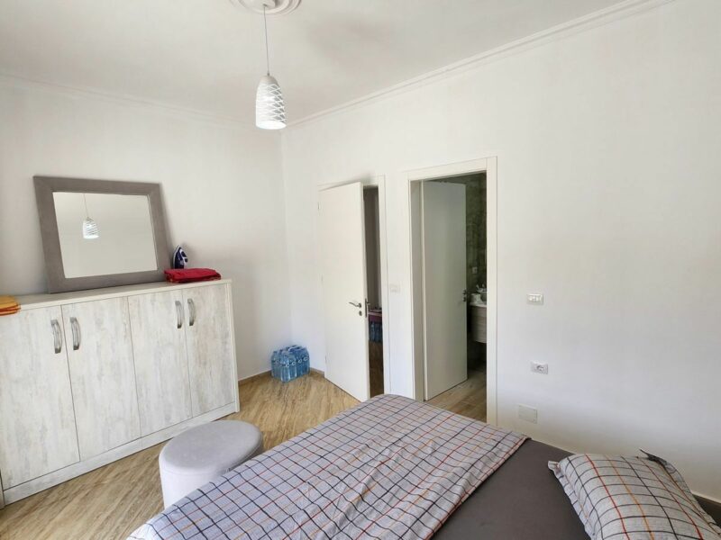 Vendesi appartamento vista mare a Shkëmbi i Kavajës. 168000 €