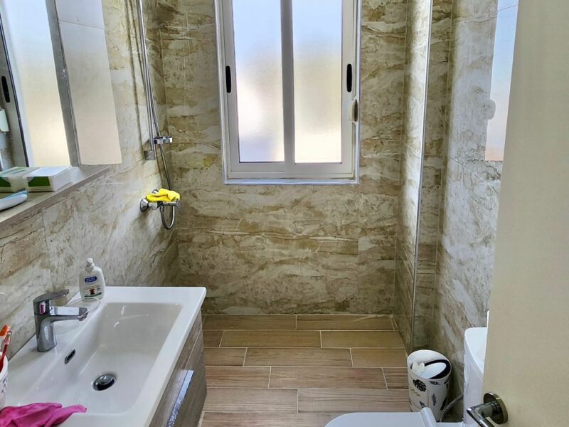Vendesi appartamento vista mare a Shkëmbi i Kavajës. 168000 €