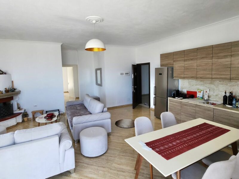 Vendesi appartamento vista mare a Shkëmbi i Kavajës. 168000 €