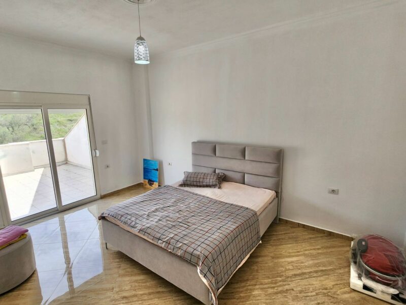 Vendesi appartamento vista mare a Shkëmbi i Kavajës. 168000 €