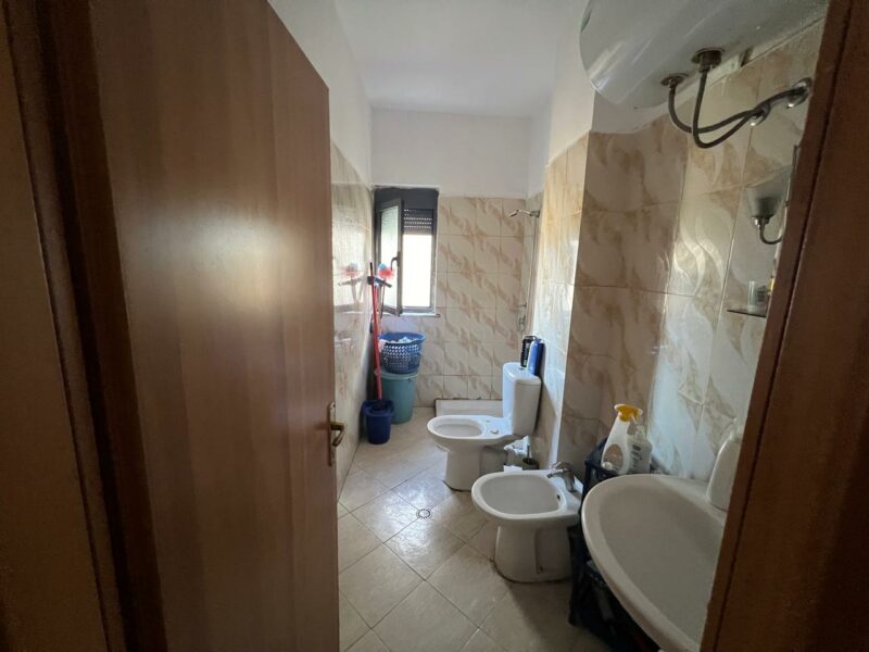 Vendesi Appartamento zona Plazh Iliria a Durazzo 75000€