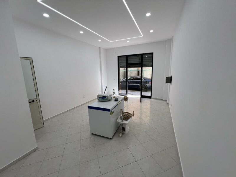 Affittasi Locali Commerciali a Durres Plazh 300 euro al mese