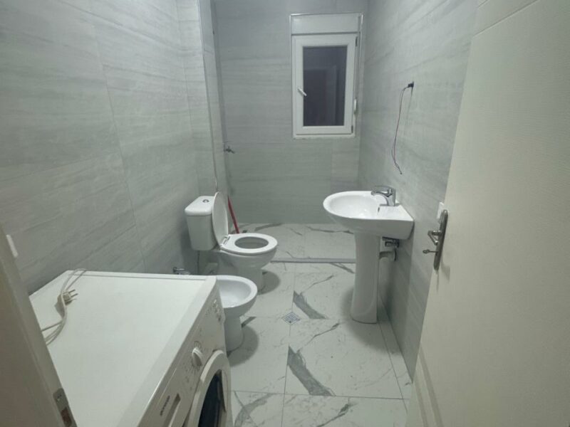 Annuncio Affitto - Appartamento a Zona Tregu Industrial, Durazzo a 400 € al mese