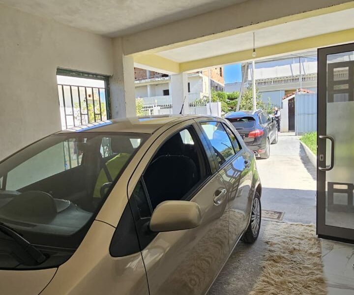 Annuncio Vendita - Casa Privata a Due Piani con Terreno Edificabile a Plazh, Durazzo 130000 €