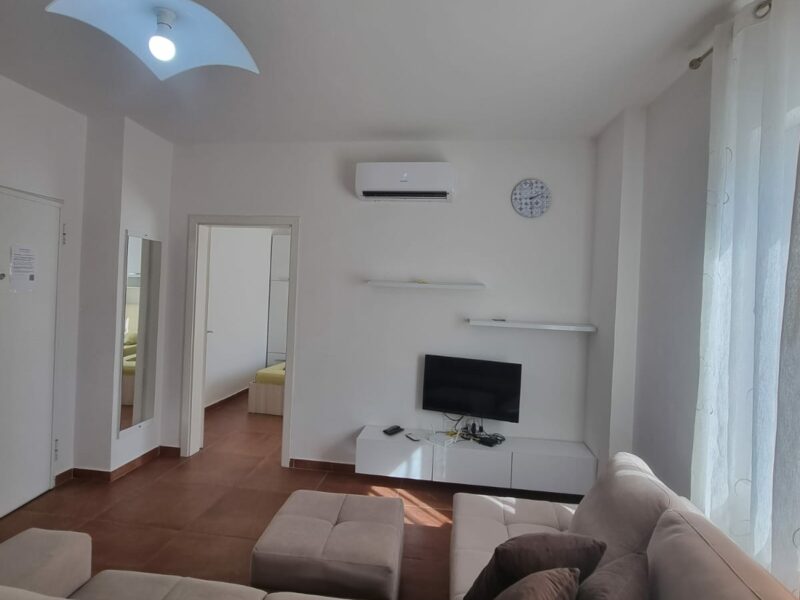Annuncio Affitto - Monolocale a Qerret Kavaja 300 € al mese