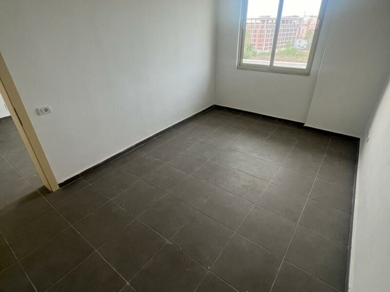Vendesi appartamento 2 + 1 a Golem